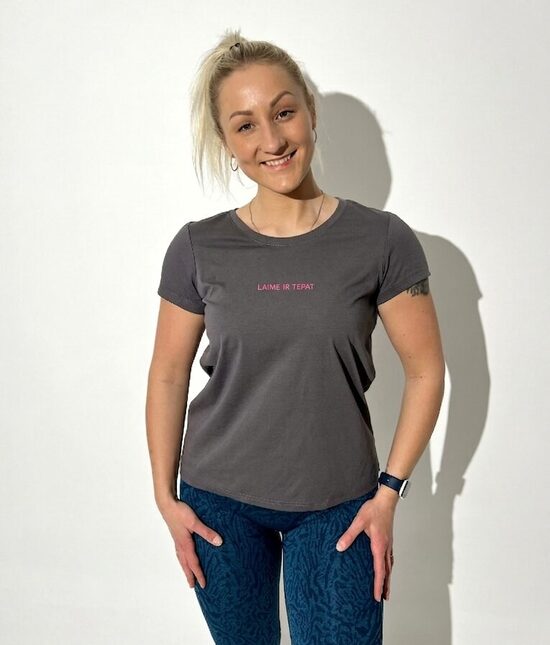 T-krekls '' LAIME IR TEPAT ''